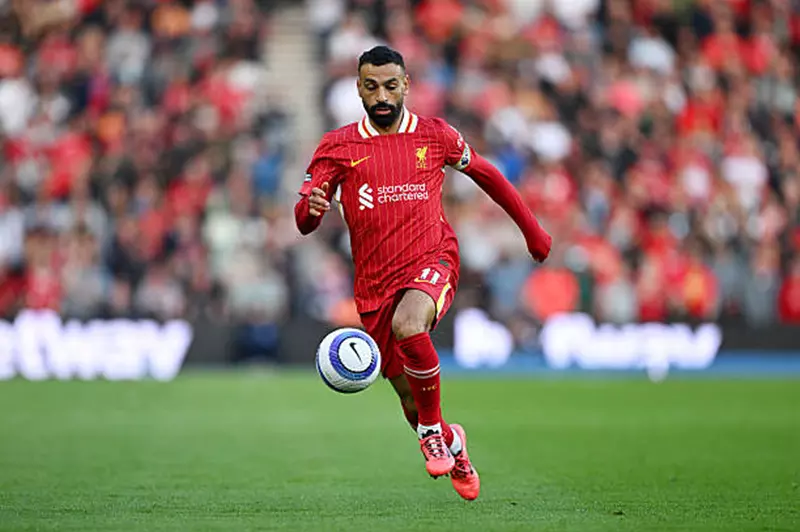 صلاح: فوز ليفربول بالدوري الإنجليزي كان مفاجئًا لي، وأخطط للاستمرار حتى سن الأربعين
