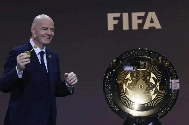 شعار بطل كأس العالم للأندية 2025: معلومات حصرية حول بقائه على القميص لمدة 4 سنوات